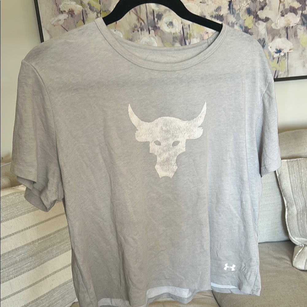 Under Armour Gray T-Shirt with Bull Logo